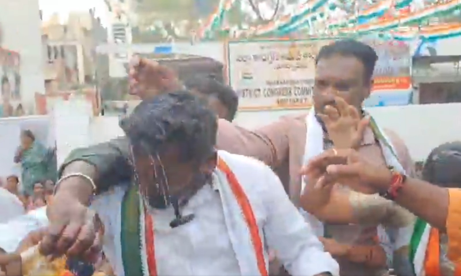 تلنگانہ سوریاپیٹ: ٹکٹ تنازع پر کانگریس لیڈر کی خودکشی کی کوشش