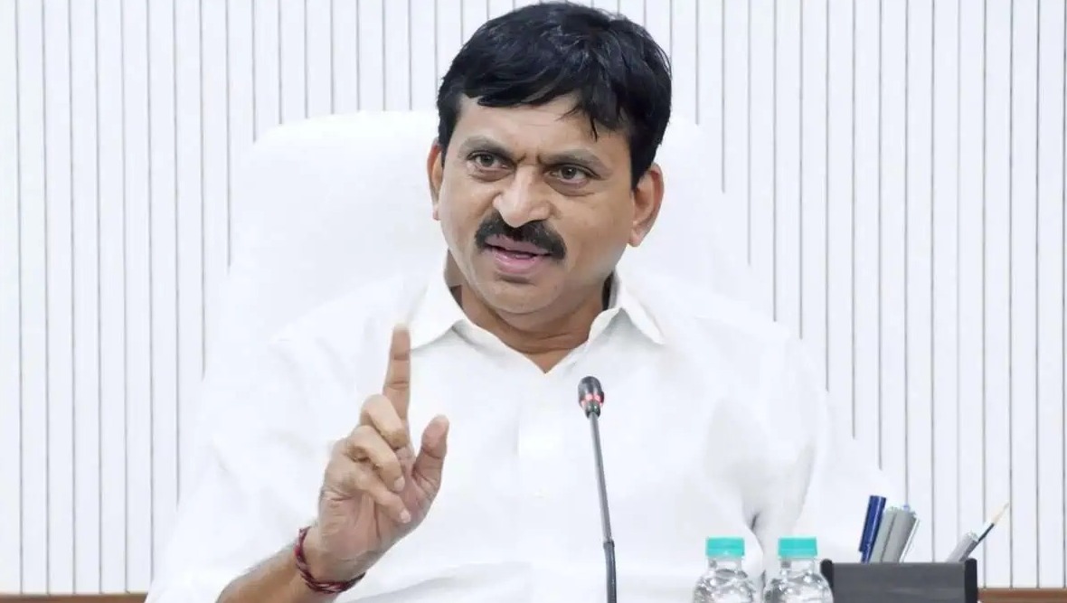 تلنگانہ کے درمیانی شہروں کو اضافی ایم آر اوز دینے کا اعلان: وزیر مال سرینواس ریڈی