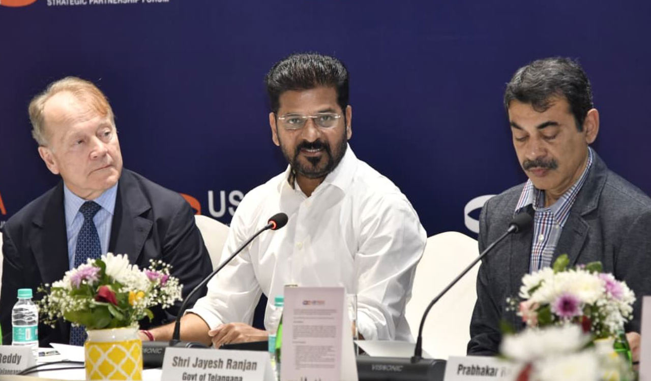 تلنگانہ حکومت کا اہم فیصلہ: شہر کی سڑکیں عالمی شخصیات اور کمپنیوں کے نام سے منسوب