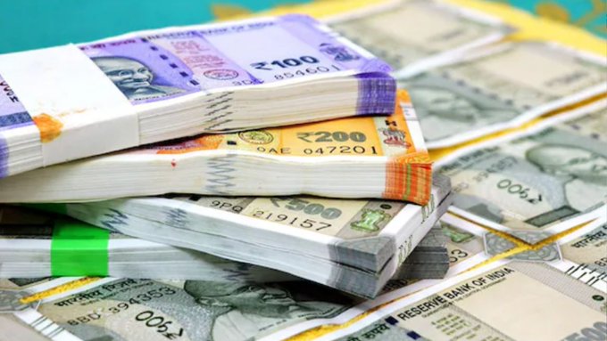 پلاسٹک کرنسی سے متعلق سوشل میڈیا دعوؤں کو حکومت نے مسترد کر دیا
