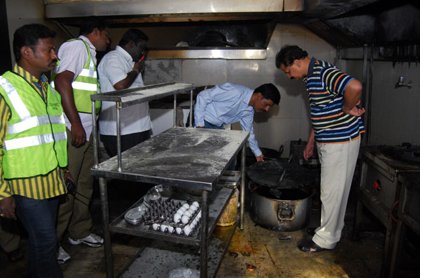 سکندر آباد کے گرین باورچی ہوٹل میں آتشزدگی