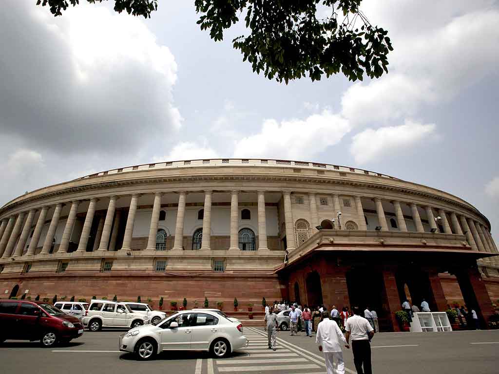 ایوان پارلیمنٹ میں قیمتوں میں اضافہ کے مسئلہ پر شور و غل : اجلاس کل تک کے لئے ملتوی