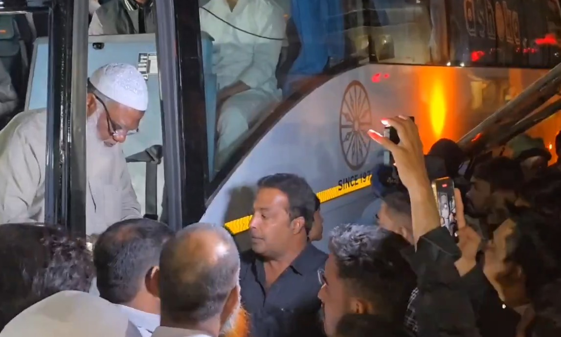 بس حادثے میں جاں بحق زائرین کی تدفین میں شرکت کے لیے 35 رکنی قافلہ سعودی عرب روانہ