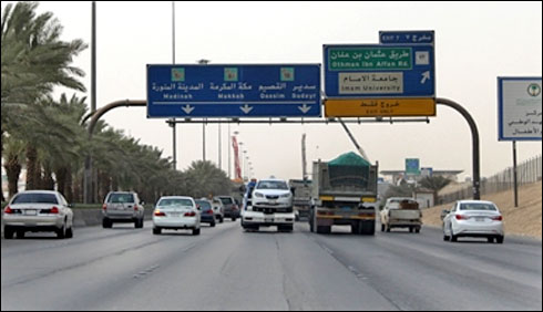 سعودی عرب، سماعت سے محروم 3000 ڈرائیور لائسنس یافتہ ہیں 