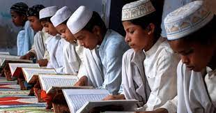 غیر مسلم بچوں کو داخل کرنے والے مدارس کی تحقیقات