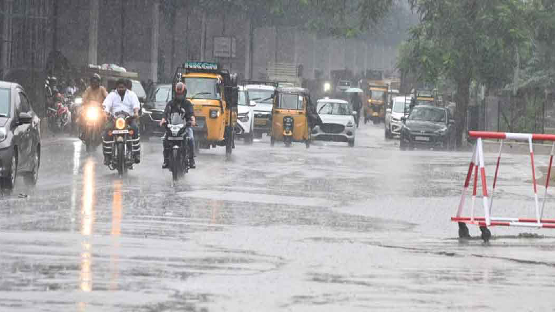 تلنگانہ میں گرج چمک اور تیز ہواؤں کے ساتھ بارش کا امکان