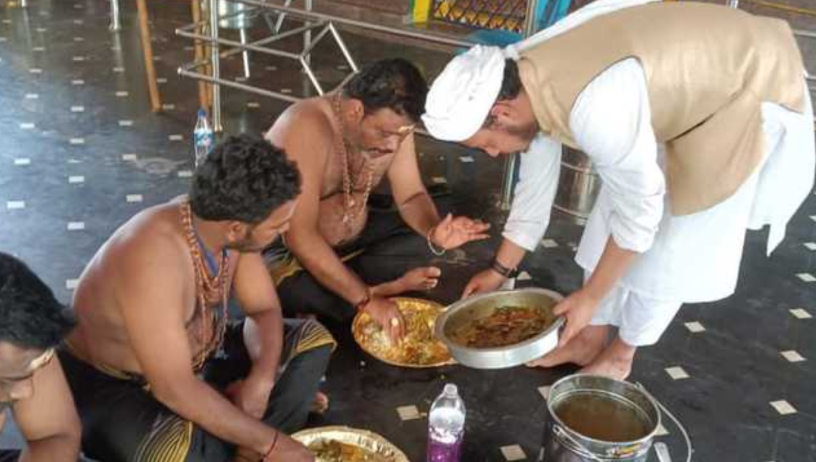 تلنگانہ: ضلع نرمل میں مسلمانوں نے ایپا سوامیوں کے لئے کھانے کا اہتمام کیا،ویڈیووائرل