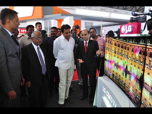  INDIA GADGET EXPO-2014 کے چند تصاویر