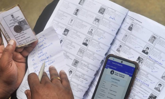 الیکشن کمیشن نے تلنگانہ ایس آئی آر کے اعداد و شمار جاری کر دیے، 73.39 لاکھ ووٹرس اے ایس ڈی ڈی زمرے میں شامل