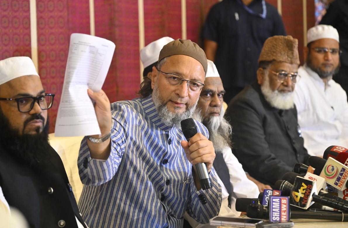 ایس آئی آر قواعد پر صدر مجلس کی تنقید، ووٹروں کے لیے دستاویزات کی شرط پر وضاحت کا مطالبہ