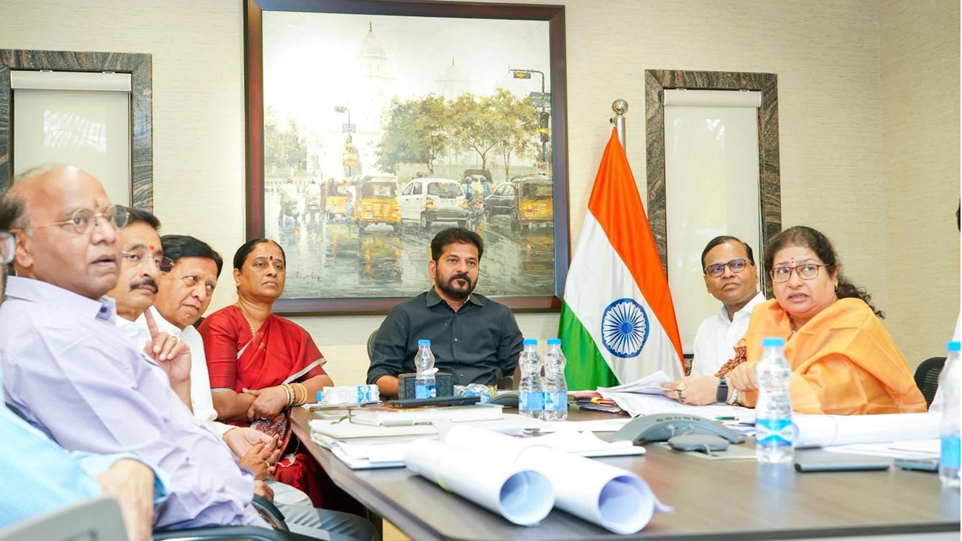 وزیر اعلیٰ ریونت ریڈی کی باسرا سرسوتی مندر کی ترقی پر اعلیٰ حکام کے ساتھ جائزہ میٹنگ