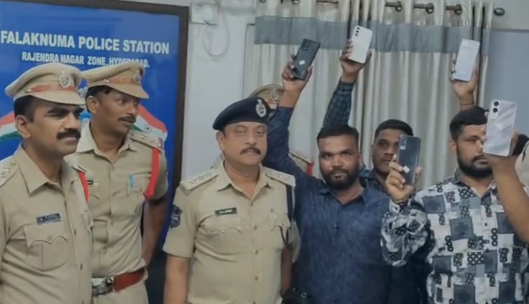 فلک نما پولیس کی بڑی کامیابی، سی ای آئی آر پورٹل کے ذریعے 35 چوری شدہ موبائل فون برآمد