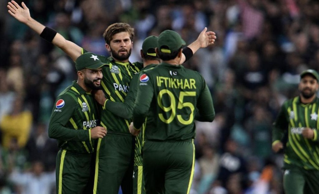 پاکستان نیوزی لینڈ کو شکست دے کر ٹی ٹوئنٹی عالمی کپ کے فائنل میں پہنچا
