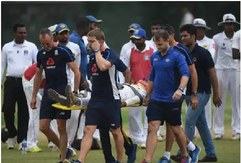 سری لنکائی کھلاڑی کے سر پر لگی گیند ، 20 منٹ تک رہا بیہوش ! ، اسٹریچر پر اٹھاکر لے جایا گیا باہر