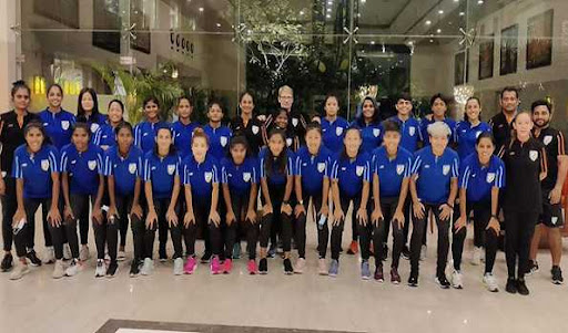 ہندوستان کی خواتین فٹ ٹیم دبئی پہنچی