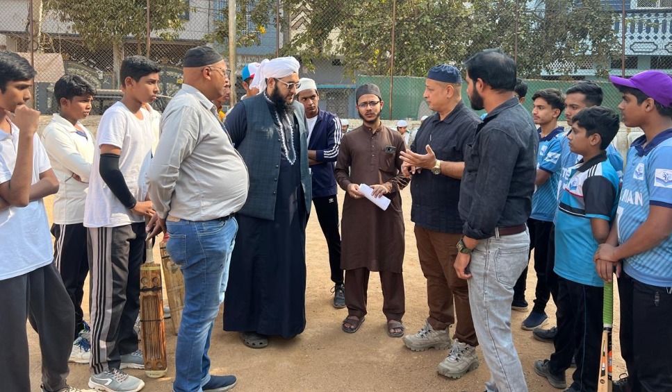 روز نامہ اعتماد کی 20 ویں سالگرہ کے ضمن میں کرکٹ ٹورنمنٹ کا انعقاد