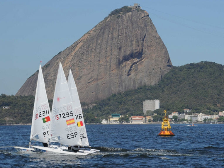 اولمپک میڈلسٹ کو "ریو دی جنیرو" میں بندوق دکھا کر لوٹ مار