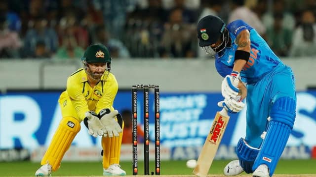 بھارت نے آسٹریلیا کو چھ وکٹوں سے ہرا دیا۔