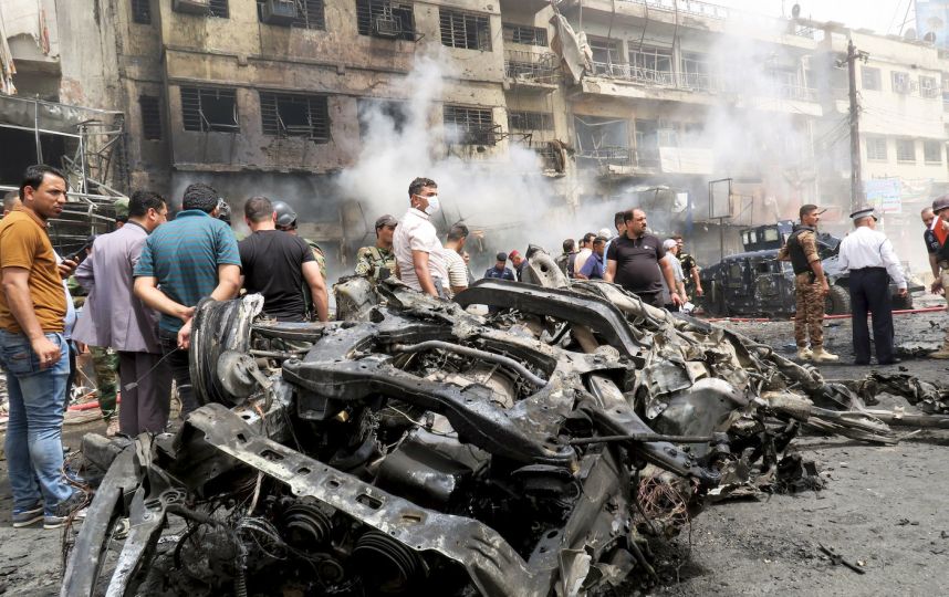بغداد کے دو دھماکوں میں 25 افراد ہلاک