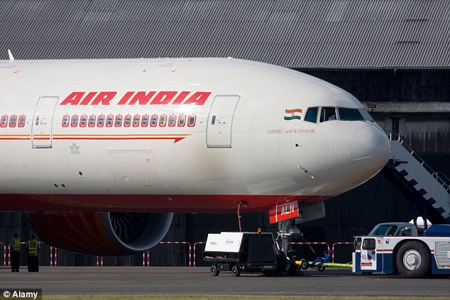 ایئر انڈیا کے پائلٹ بی اے جانچ نہ کرانے پر ڈیوٹی سے برخاست