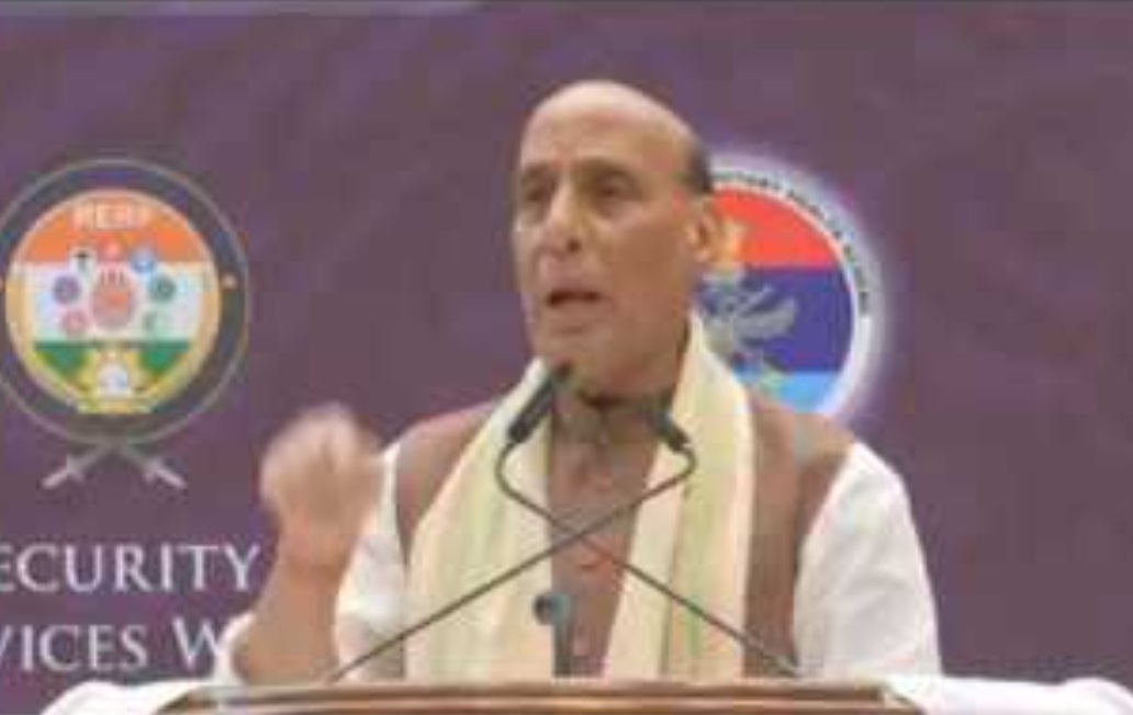 پہلگام حملہ : میٹنگوں کا دور جاری، راج ناتھ نے تینوں فوجوں کے سربراہوں سے بھی بات چیت کی 