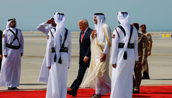 امریکی صدر ڈونلڈ ٹرمپ قطر پہنچ گئے 