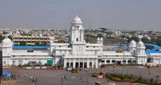 سنکرانتی: کاچی گوڑا ریلوے پلیٹ فارم ٹکٹ کی قیمتوں میں اضافہ