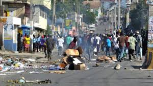 ہیتی میں انتخابات کے نتائج سے پہلے پولیس اور مظاہرین کے درمیان تصادم