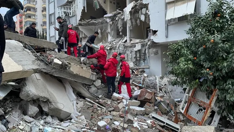 وزیر اعظم نے ترکی میں زلزلہ متاثرین کےلئے امداد کا اعلان کیا