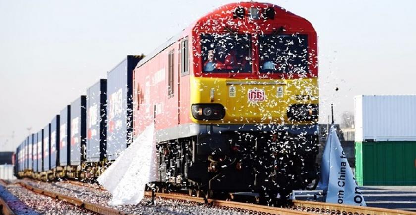 چین کی پہلی مال بردار ٹرین برطانیہ پہنچ گئی