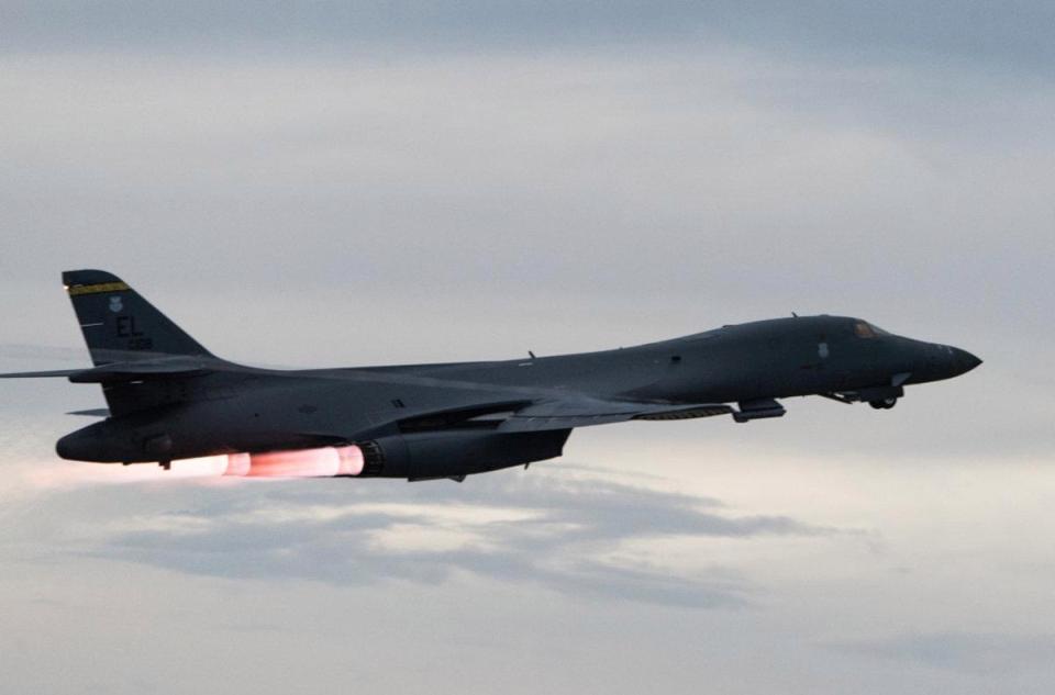 امریکی بمبار طیارے جزیرہ نما کوریا پر بھریں گے پرواز
