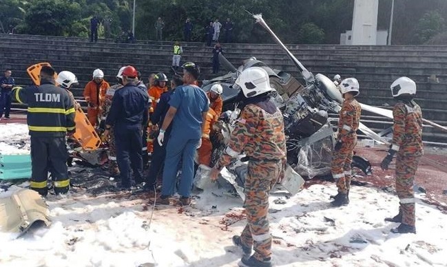 ملائیشیا میں دو فوجی ہیلی کاپٹروں کےآپس میں تصادم کے نتیجے میں 10 افراد ہلاک