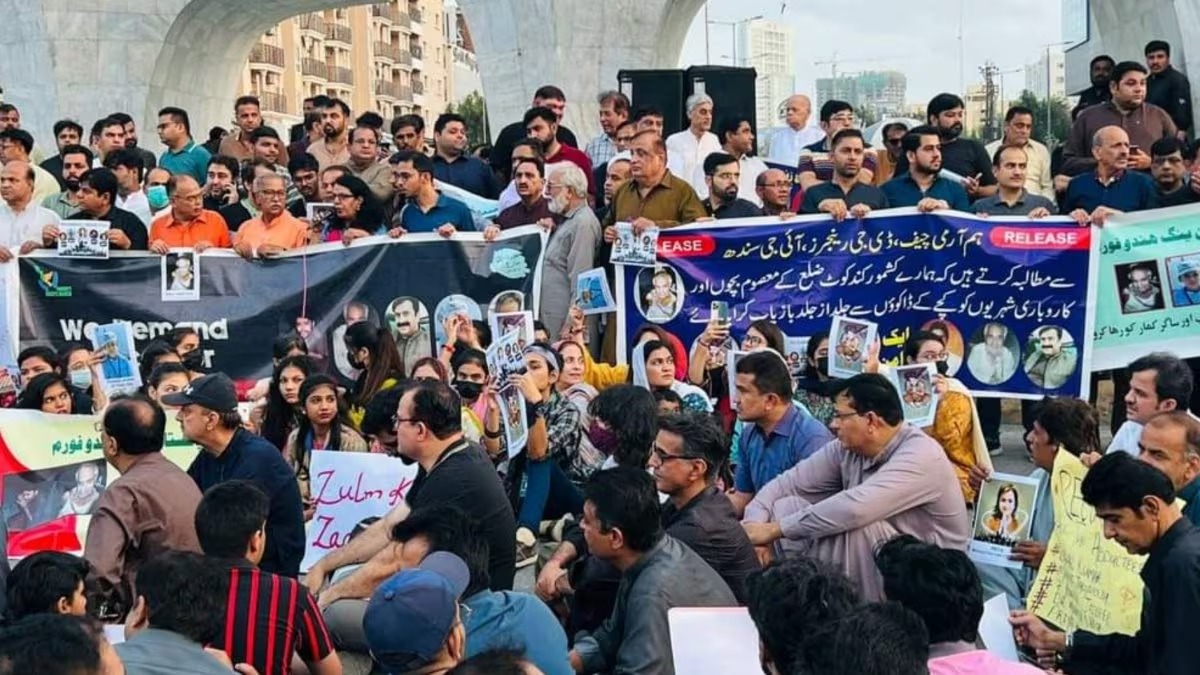 پاکستان میں اغوا کو لیکر لاقانونیت کے خلاف ہندو برادری کا احتجاج
