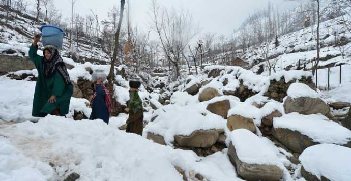 کشمیر:برفباری کی پیش گوئی کے بیچ شبانہ درجہ حرارت میں قدرے بہتری واقع