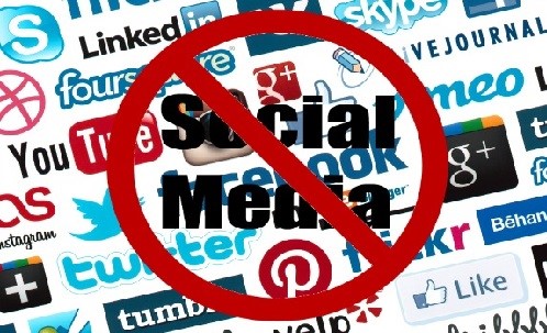 سوشل نیٹ ورکنگ ویب سائٹس پر کشمیر میں ایک ماہ کی پابندی