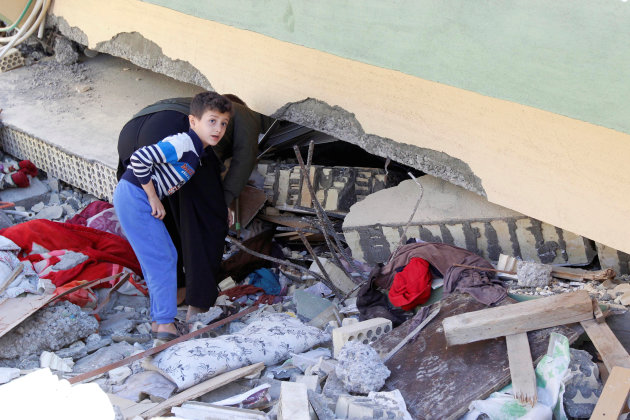 ایران میں زلزلے سے مرنےوالوں کی تعداد  450 تک  پہنچی،  بچاؤ کام  مکمل