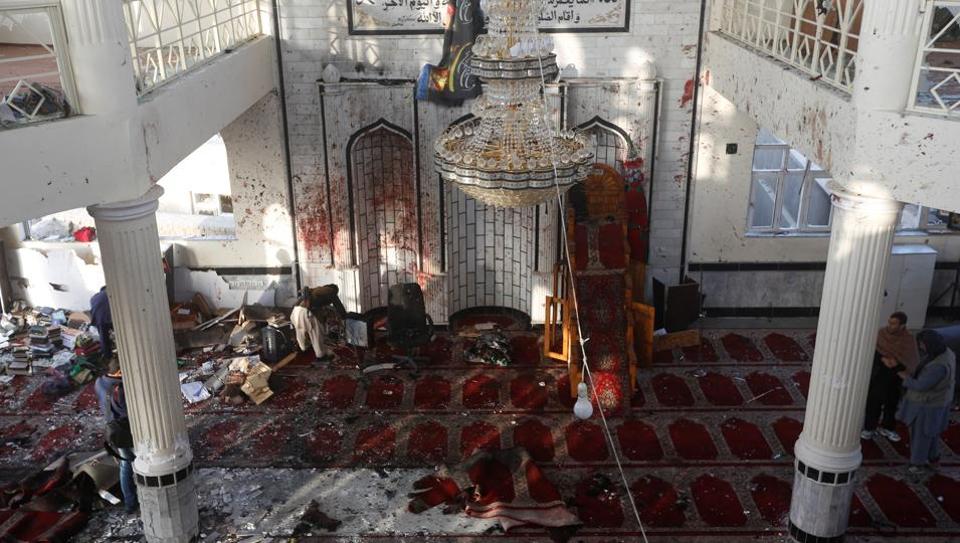 افغانستان : مساجد پر حملوں میں مرنے والوں کی تعداد 72 ہوگئی