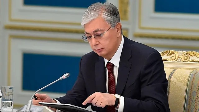 قازقستان کے صدر نے اپنے عہدے سے برطرف کیے گئے وزیر اعظم کی جگہ کیا نئے وزیر اعظم کا تقرر 