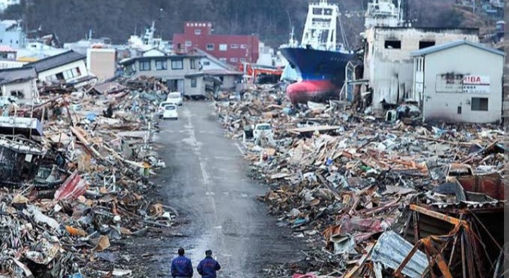 زلزلے کی وجہ سے جاپان پھرایک بارلرزاٹھا،تقریبا30افرادہلاک، سونامی کاخطرہ برقرار