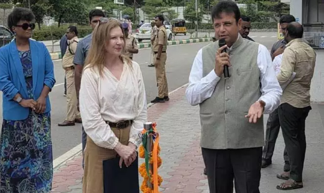 تلنگانہ کے وزیر سرید ھر بابو نے امریکی قونصل جنرل کو وداع کیا