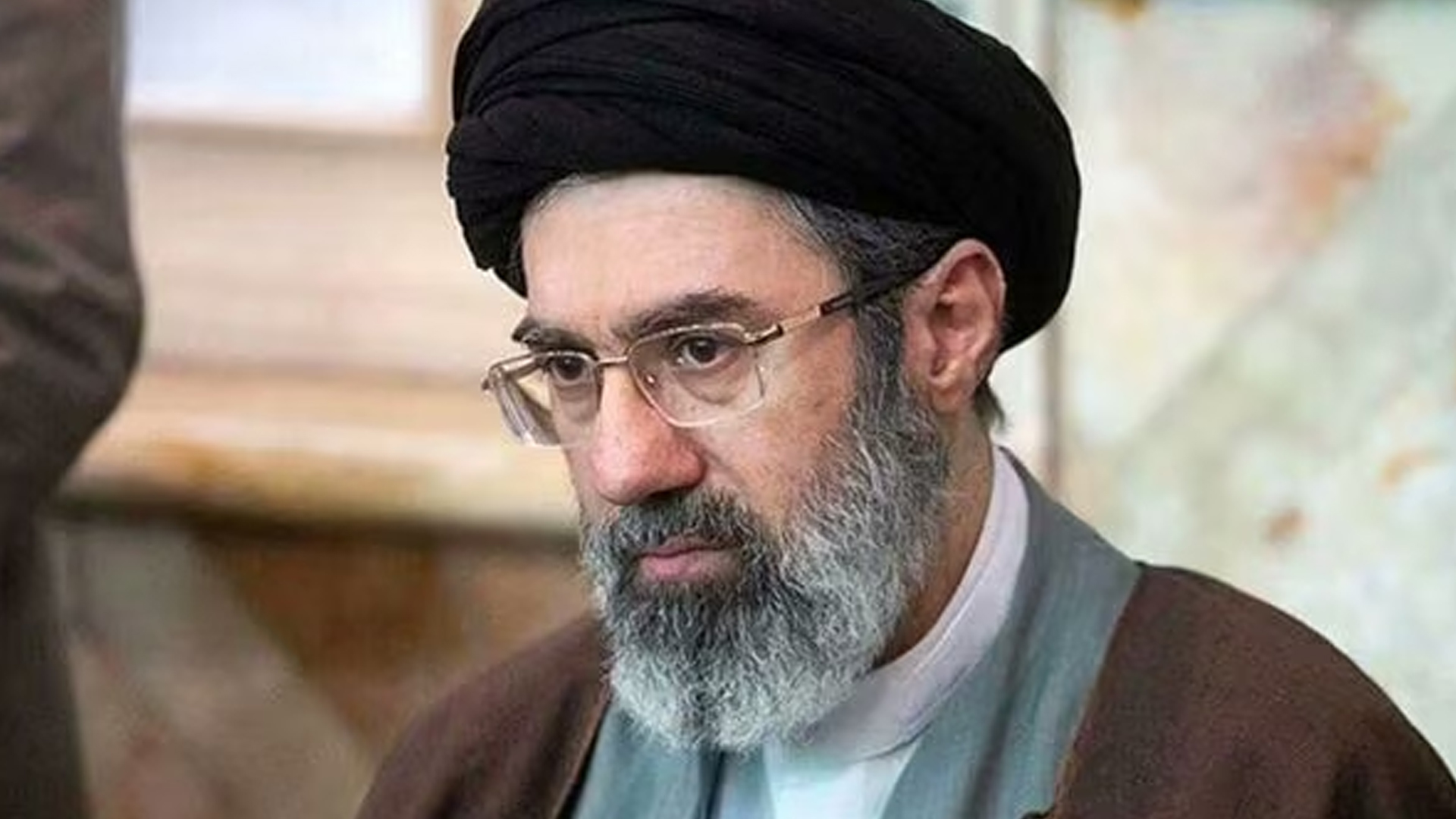 "آیت اللہ علی خامنہ ای کے انتقال کے بعد مجتبیٰ خامنہ ای کو ایران کا نیا سپریم لیڈر مقرر کر دیا گیا