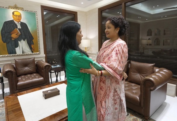 کلپنا سورین نے سنیتا کیجریوال سے کی ملاقات