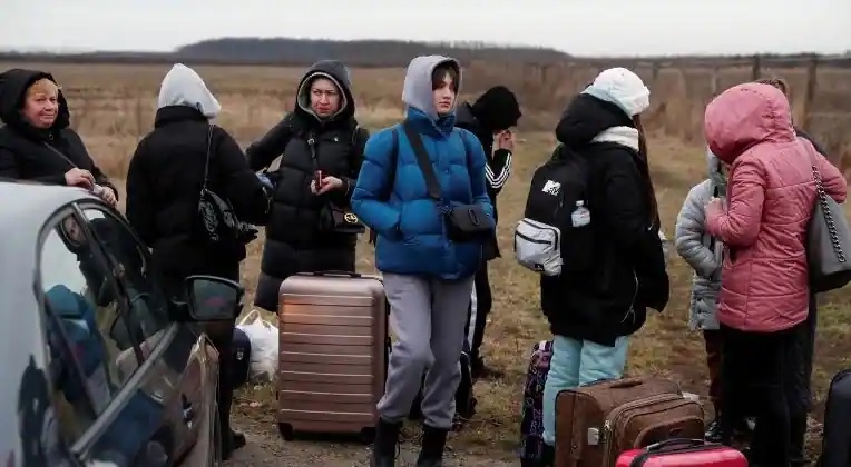 روس لوگوں کو خرسون چھوڑنے سے روک رہا ہے: یوکرین