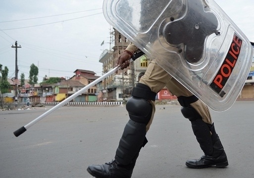 پلوامہ انکاؤنٹر: کشمیر میں موبائل، اٹرنٹ سروس بند