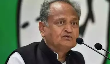 حکومت کی لاپرواہی کی وجہ سے راجستھان کے پانچ نئے سرکاری میڈیکل کالجوں کو تسلیم شدہ حیثیت نہیں ملی : گہلوت