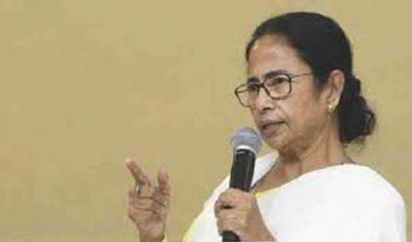 بنگال انتخابی دھاندلیوں کےلئے الیکشن کمیشن ذمہ دار:ممتا بنرجی