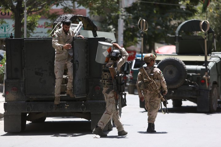 کابل میں عراقی سفارت خانے کو نشانہ بنا کر کیا گیا کار بم دھماکے