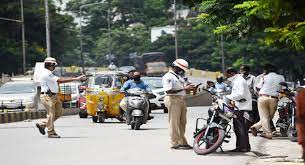 حیدرآباد: ٹریفک قواعد کی خلاف ورزی