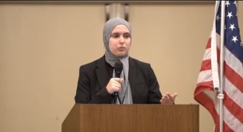 امریکہ میں مذہبی آزادی کمیشن کی واحد مسلم رکن سمیرا منشی کا احتجاجاً استعفیٰ