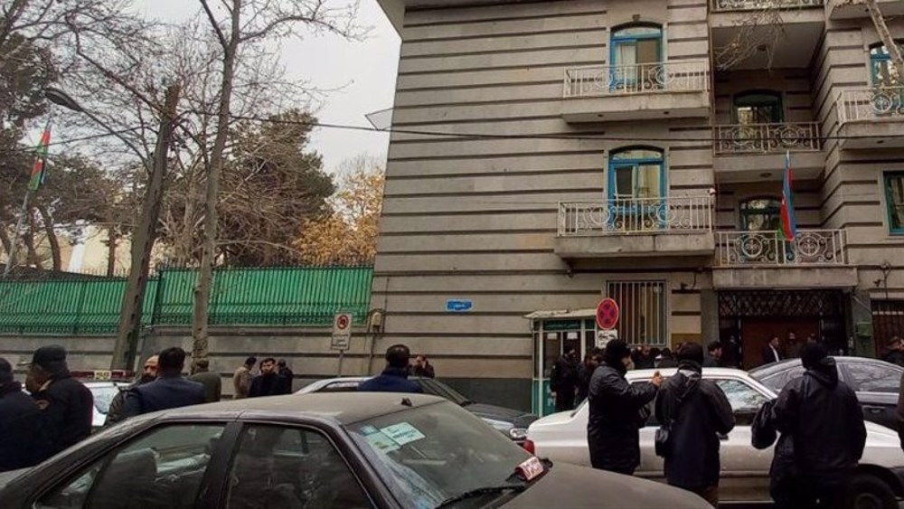 آذربائیجان نے تہران میں سفارت خانہ خالی کر دیا، حملے کا الزام ایران پر لگایا